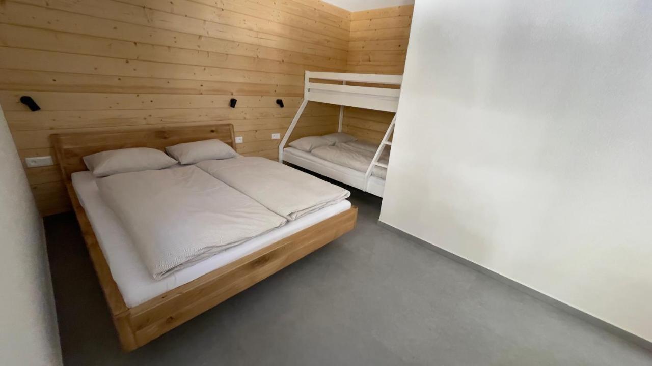 Yasna Apartments デマノブスカ・ドリーナ エクステリア 写真